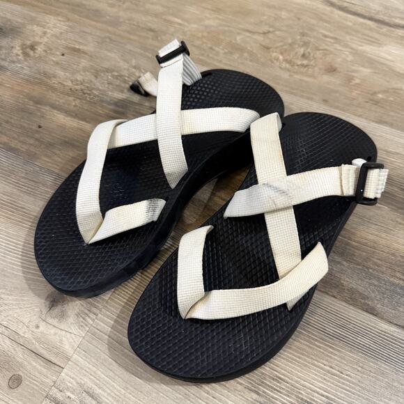 Chaco Tegu Women’s Sandals White Black Adjustable Outdoor Hiking Size 9 - Picture 2 of 10